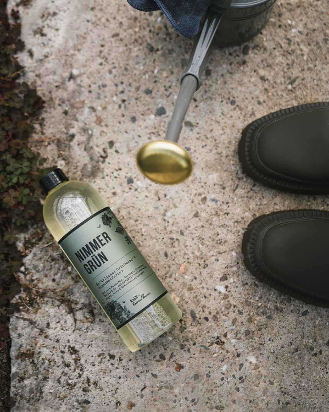 Natürlicher Außenflächen-Reiniger